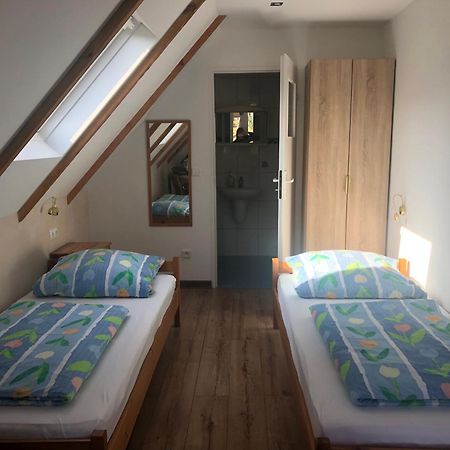 Dom Pod Sosnami Bed and Breakfast Mielno  Eksteriør billede